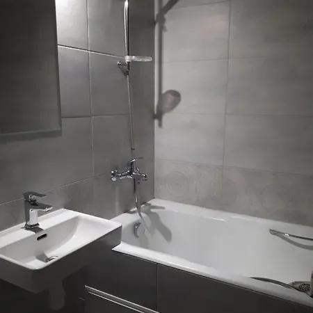 Apartaments Yakuba Kolasa Apartment *